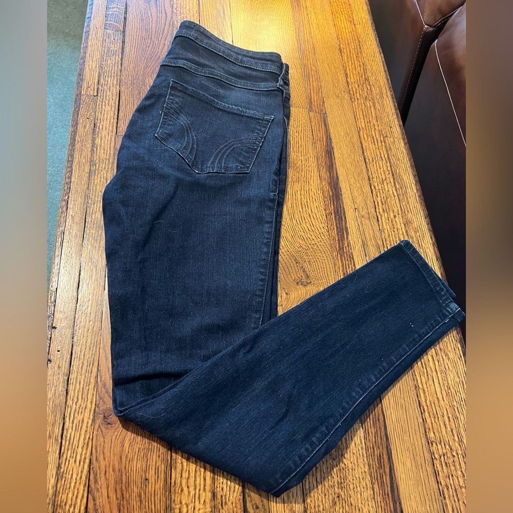 Hollister high rise dark wash skinny jeans